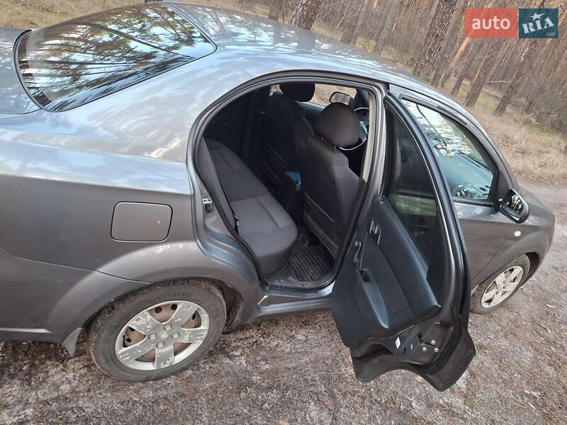 Седан Chevrolet Aveo 2008 в Полтаві