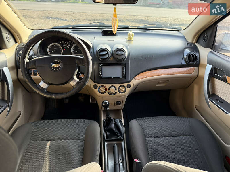 Седан Chevrolet Aveo 2008 в Николаеве