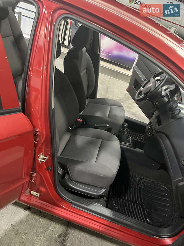 Седан Chevrolet Aveo 2008 в Києві фото 14 Седан Chevrolet Aveo 2008 в Києві