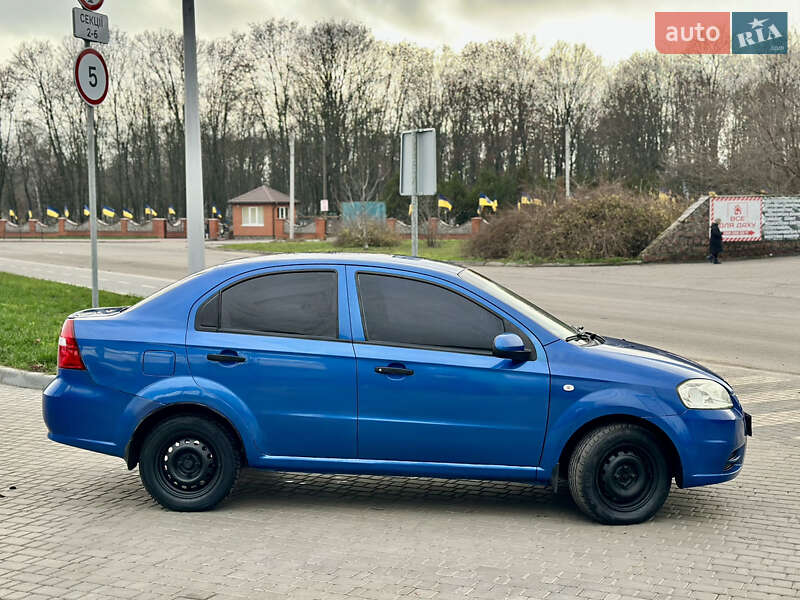 Седан Chevrolet Aveo 2007 в Кропивницькому