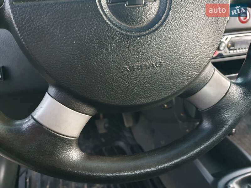 Седан Chevrolet Aveo 2006 в Киеве фото 17 Седан Chevrolet Aveo 2006 в Киеве