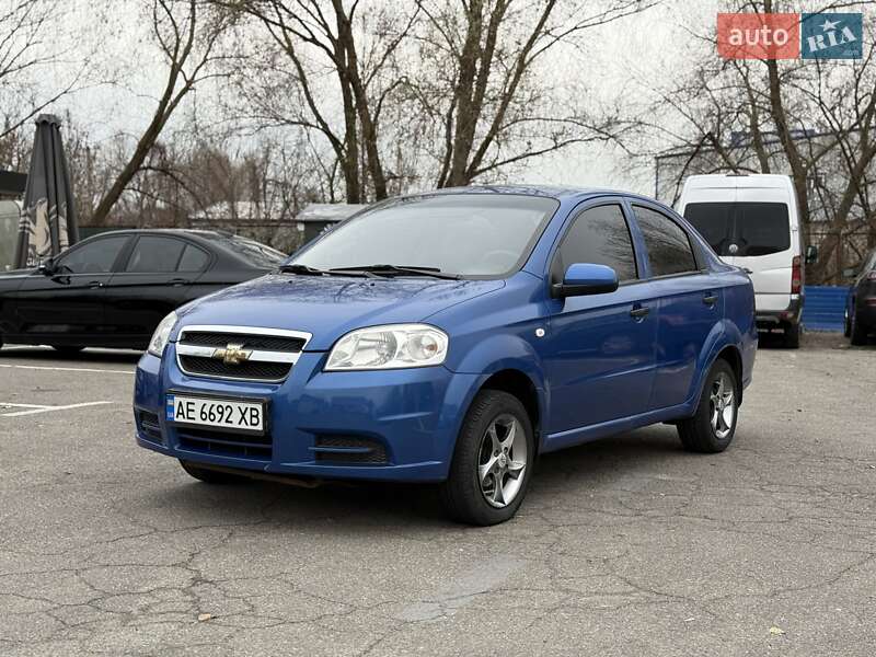 Седан Chevrolet Aveo 2006 в Киеве