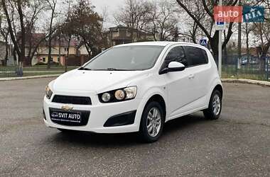 Хэтчбек Chevrolet Aveo 2011 в Николаеве