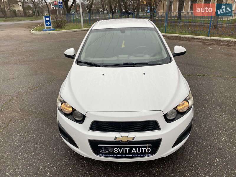 Хэтчбек Chevrolet Aveo 2011 в Николаеве фото 7 Хэтчбек Chevrolet Aveo 2011 в Николаеве