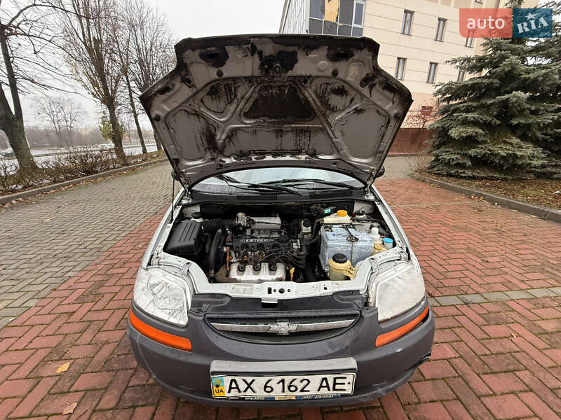 Седан Chevrolet Aveo 2005 в Харькове