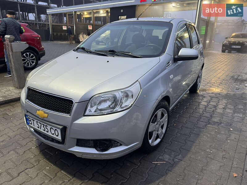 Хэтчбек Chevrolet Aveo 2010 в Львове