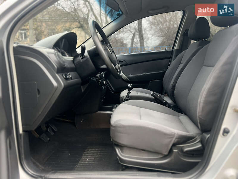 Седан Chevrolet Aveo 2006 в Николаеве фото 11 Седан Chevrolet Aveo 2006 в Николаеве