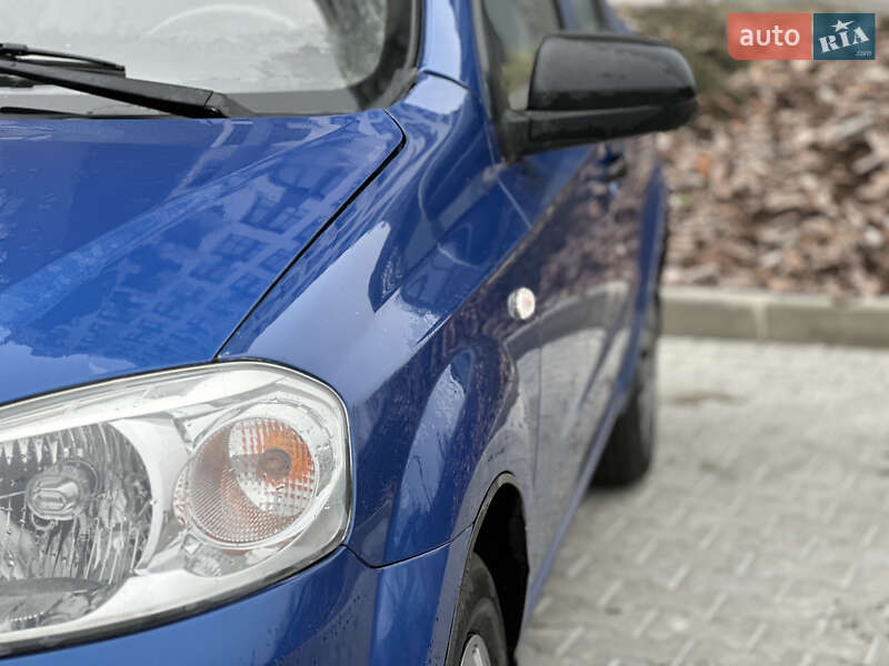 Седан Chevrolet Aveo 2006 в Кропивницькому