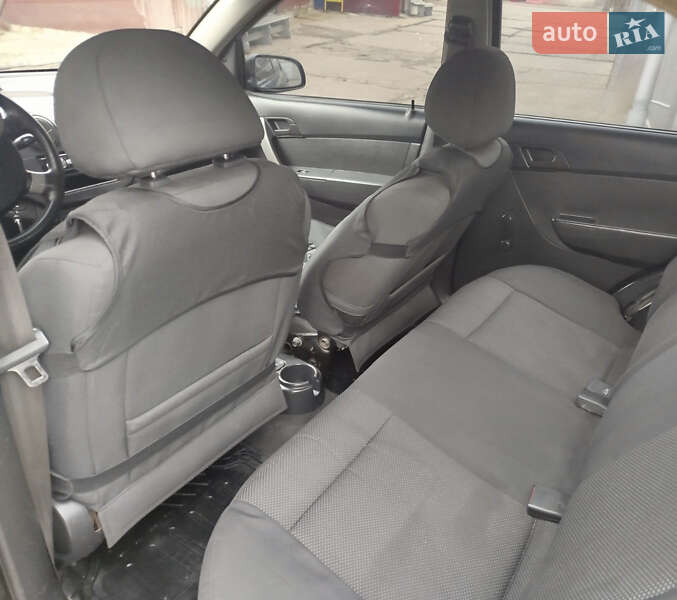 Седан Chevrolet Aveo 2006 в Харькове