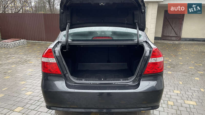 Седан Chevrolet Aveo 2006 в Врадіївці