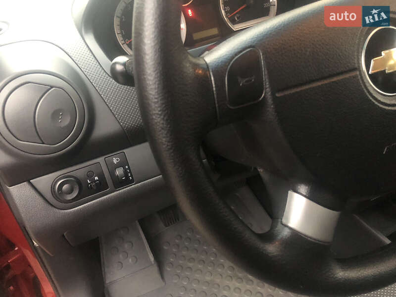 Седан Chevrolet Aveo 2010 в Каменском фото 12 Седан Chevrolet Aveo 2010 в Каменском