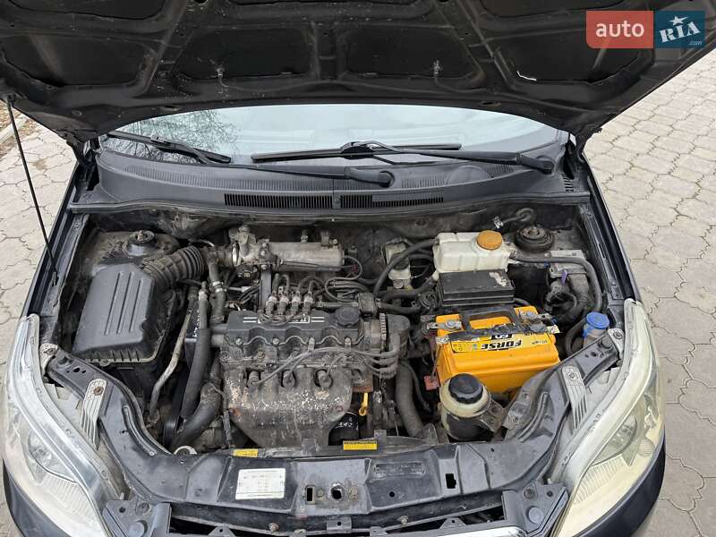 Хэтчбек Chevrolet Aveo 2008 в Николаеве