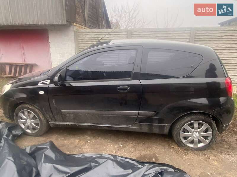 Хэтчбек Chevrolet Aveo 2011 в Киеве фото 2 Хэтчбек Chevrolet Aveo 2011 в Киеве