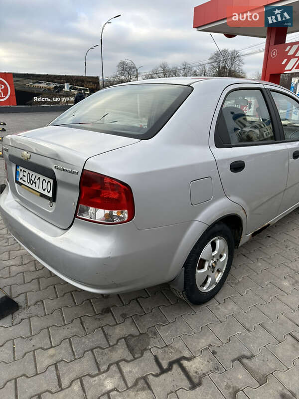 Седан Chevrolet Aveo 2006 в Чернівцях