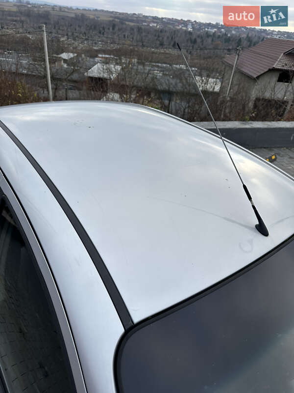 Седан Chevrolet Aveo 2006 в Чернівцях