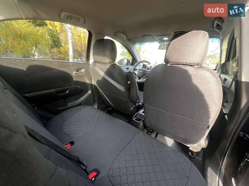 Седан Chevrolet Aveo 2014 в Кременчуге