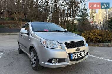 Хэтчбек Chevrolet Aveo 2008 в Киеве