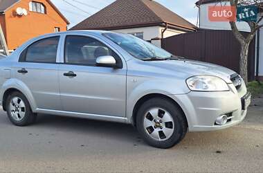 Седан Chevrolet Aveo 2011 в Днепре
