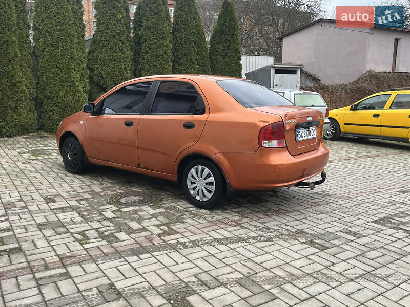 Седан Chevrolet Aveo 2005 в Кам'янець-Подільському