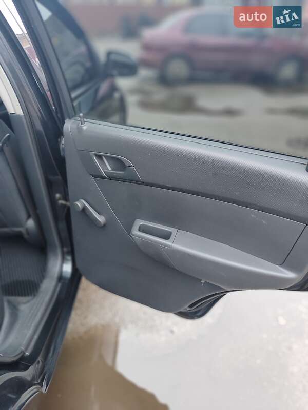 Хэтчбек Chevrolet Aveo 2010 в Козельце