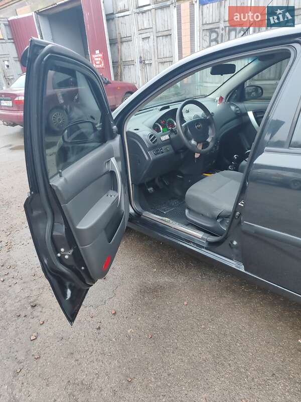 Хэтчбек Chevrolet Aveo 2010 в Козельце