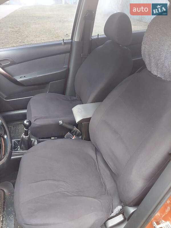 Седан Chevrolet Aveo 2007 в Миронівці