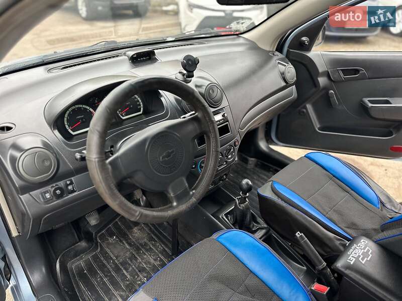 Седан Chevrolet Aveo 2011 в Вінниці