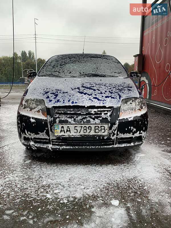 Седан Chevrolet Aveo 2005 в Полтаві