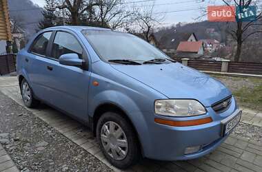 Седан Chevrolet Aveo 2005 в Хусте