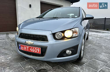 Хэтчбек Chevrolet Aveo 2011 в Луцке