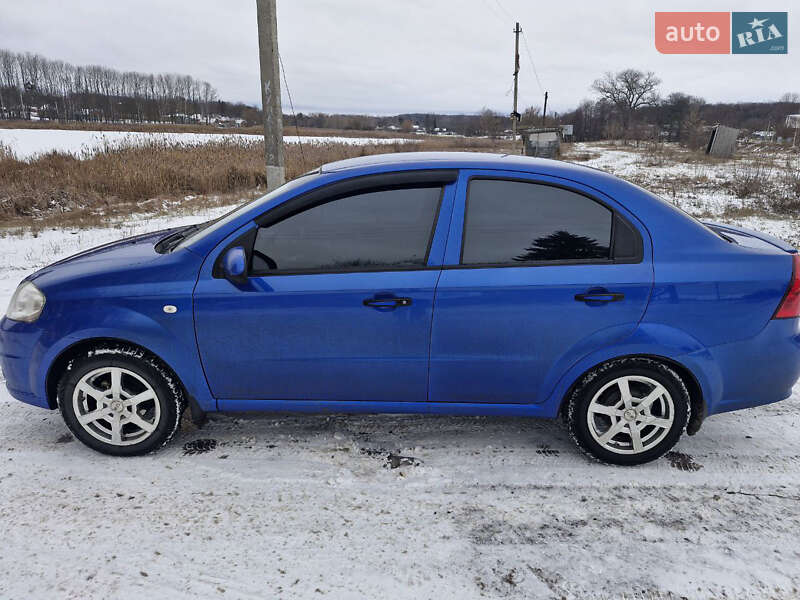Седан Chevrolet Aveo 2008 в Зіньківі