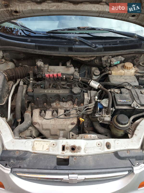 Седан Chevrolet Aveo 2005 в Валках