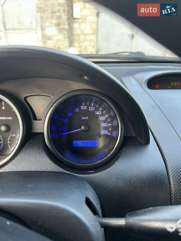 Седан Chevrolet Aveo 2004 в Харкові