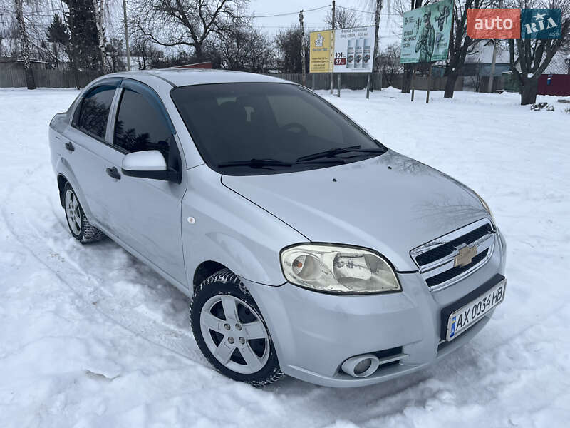 Седан Chevrolet Aveo 2011 в Первомайську
