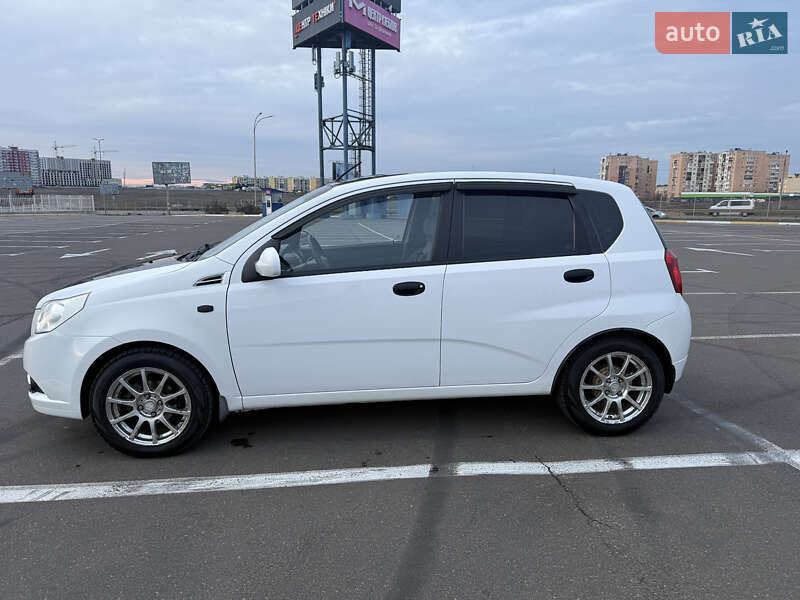 Хэтчбек Chevrolet Aveo 2008 в Одессе фото 3 Хэтчбек Chevrolet Aveo 2008 в Одессе