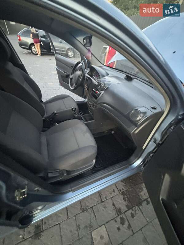 Седан Chevrolet Aveo 2007 в Ужгороді