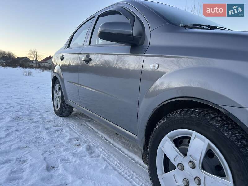 Седан Chevrolet Aveo 2007 в Перемышлянах