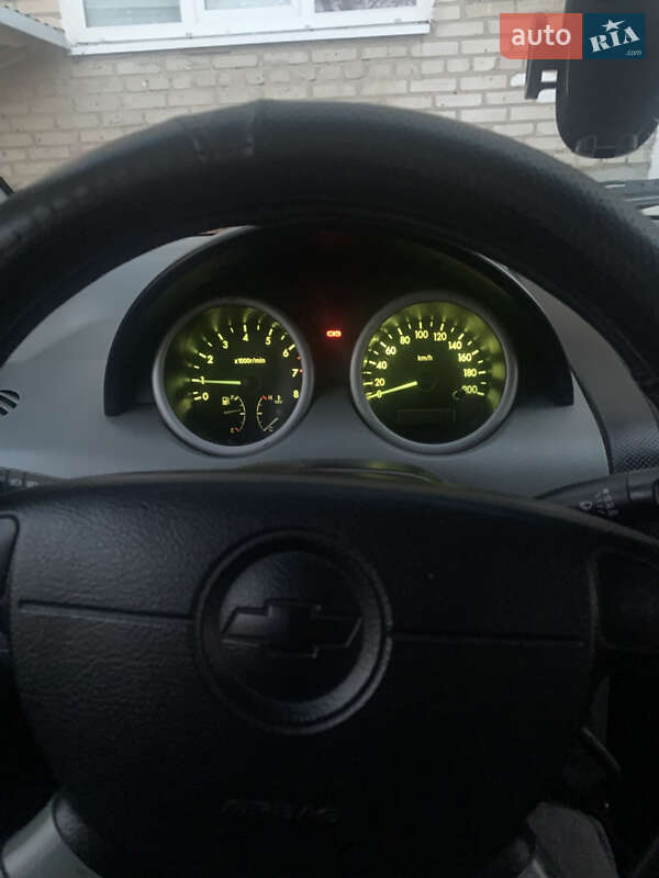 Седан Chevrolet Aveo 2004 в Горохове