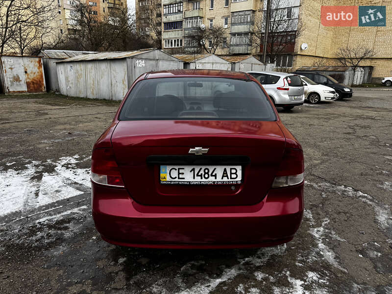 Седан Chevrolet Aveo 2005 в Чернівцях