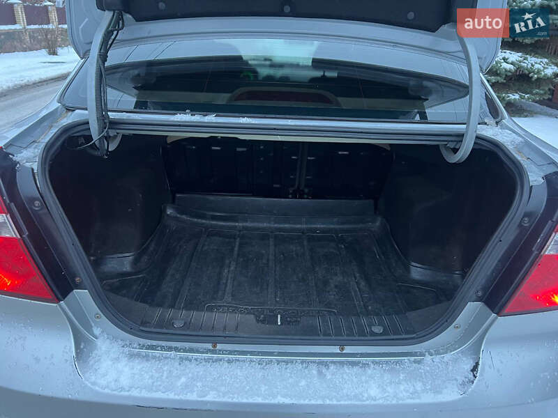 Седан Chevrolet Aveo 2008 в Києві