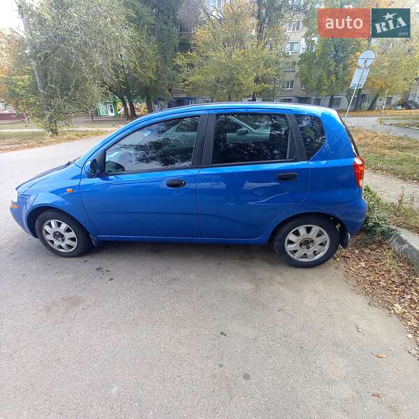 Хэтчбек Chevrolet Aveo 2005 в Запорожье