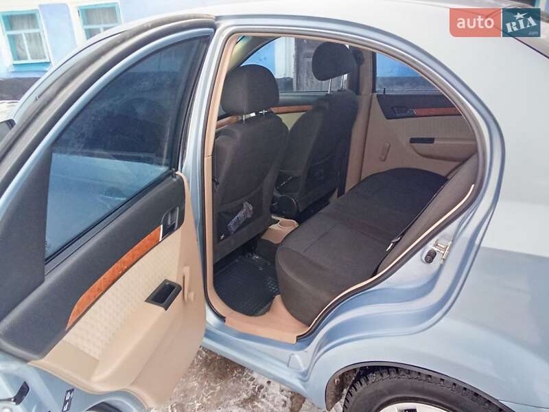 Седан Chevrolet Aveo 2008 в Кам'янець-Подільському