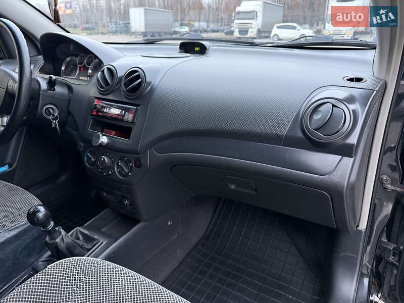 Седан Chevrolet Aveo 2007 в Киеве фото 23 Седан Chevrolet Aveo 2007 в Киеве