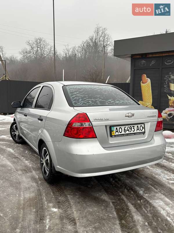 Седан Chevrolet Aveo 2008 в Иршаве