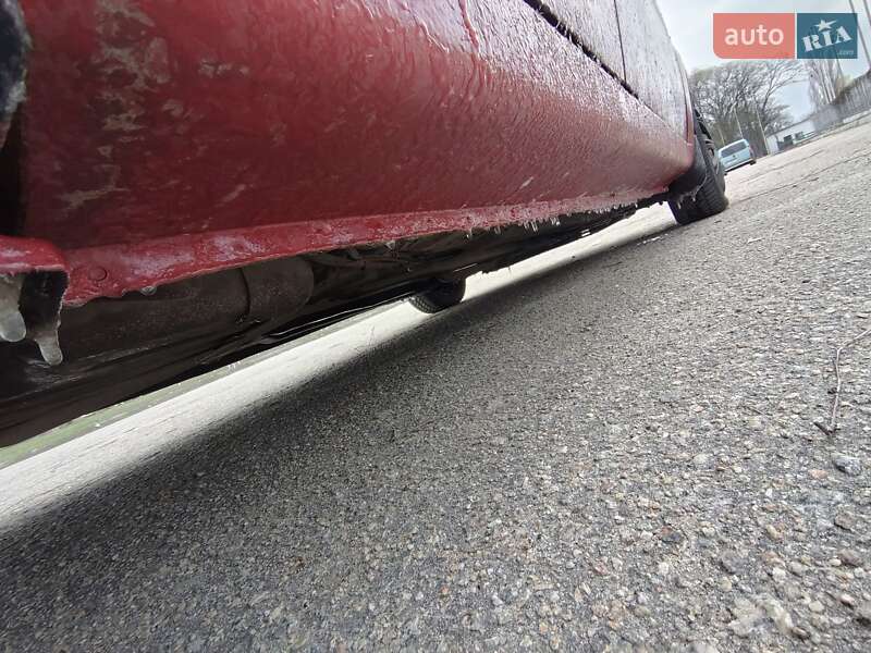 Хэтчбек Chevrolet Aveo 2005 в Кропивницком