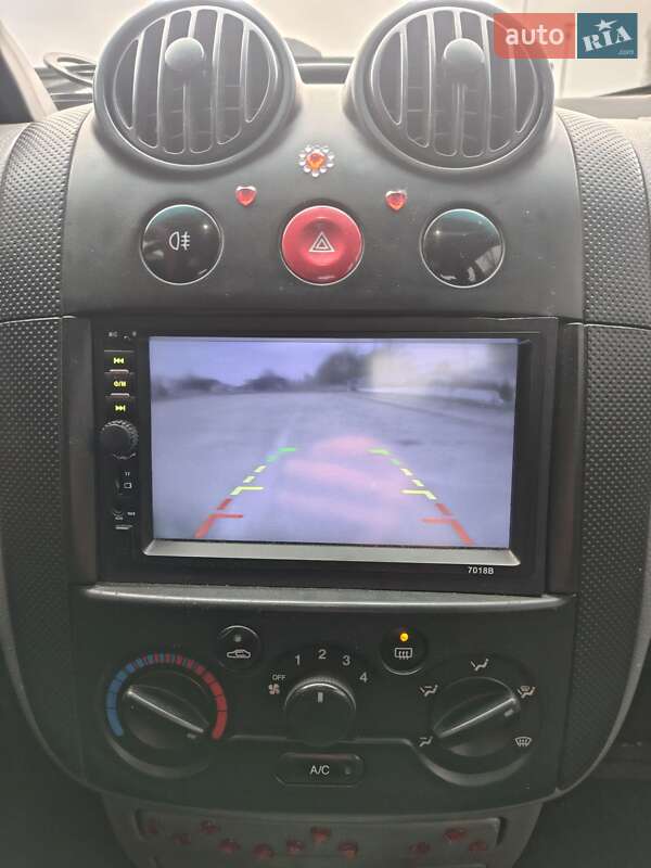 Хэтчбек Chevrolet Aveo 2005 в Кропивницком