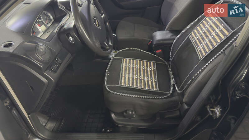 Седан Chevrolet Aveo 2007 в Харькове