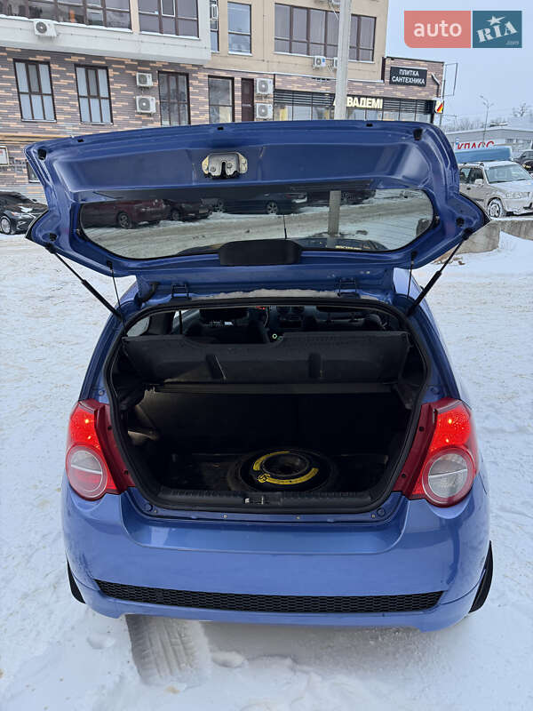 Хэтчбек Chevrolet Aveo 2008 в Харькове