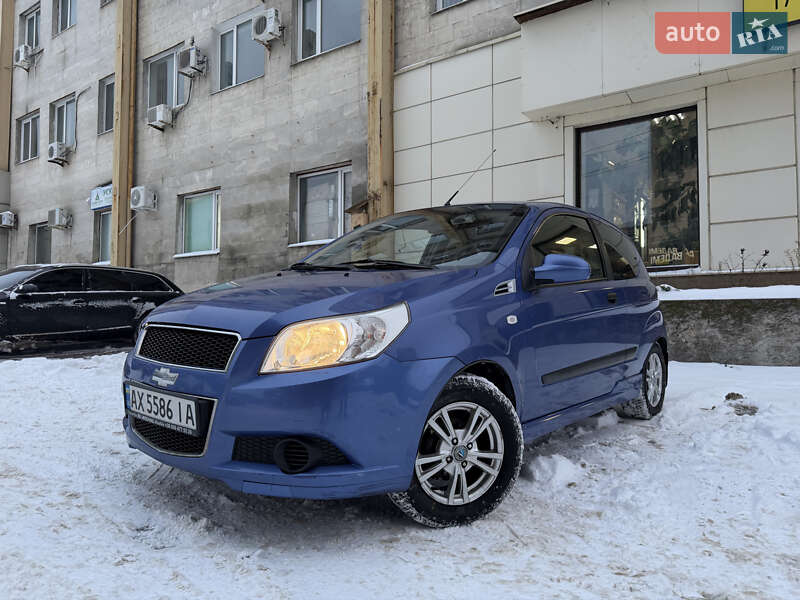 Хэтчбек Chevrolet Aveo 2008 в Харькове