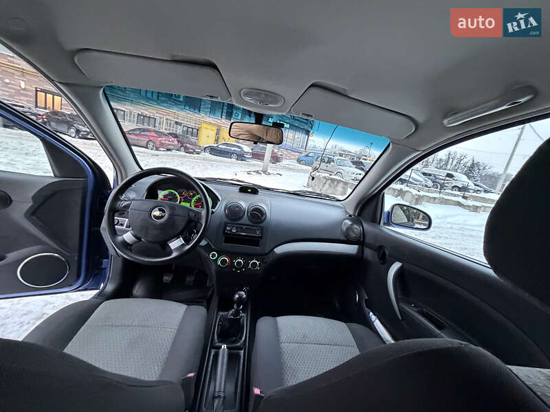 Хэтчбек Chevrolet Aveo 2008 в Харькове